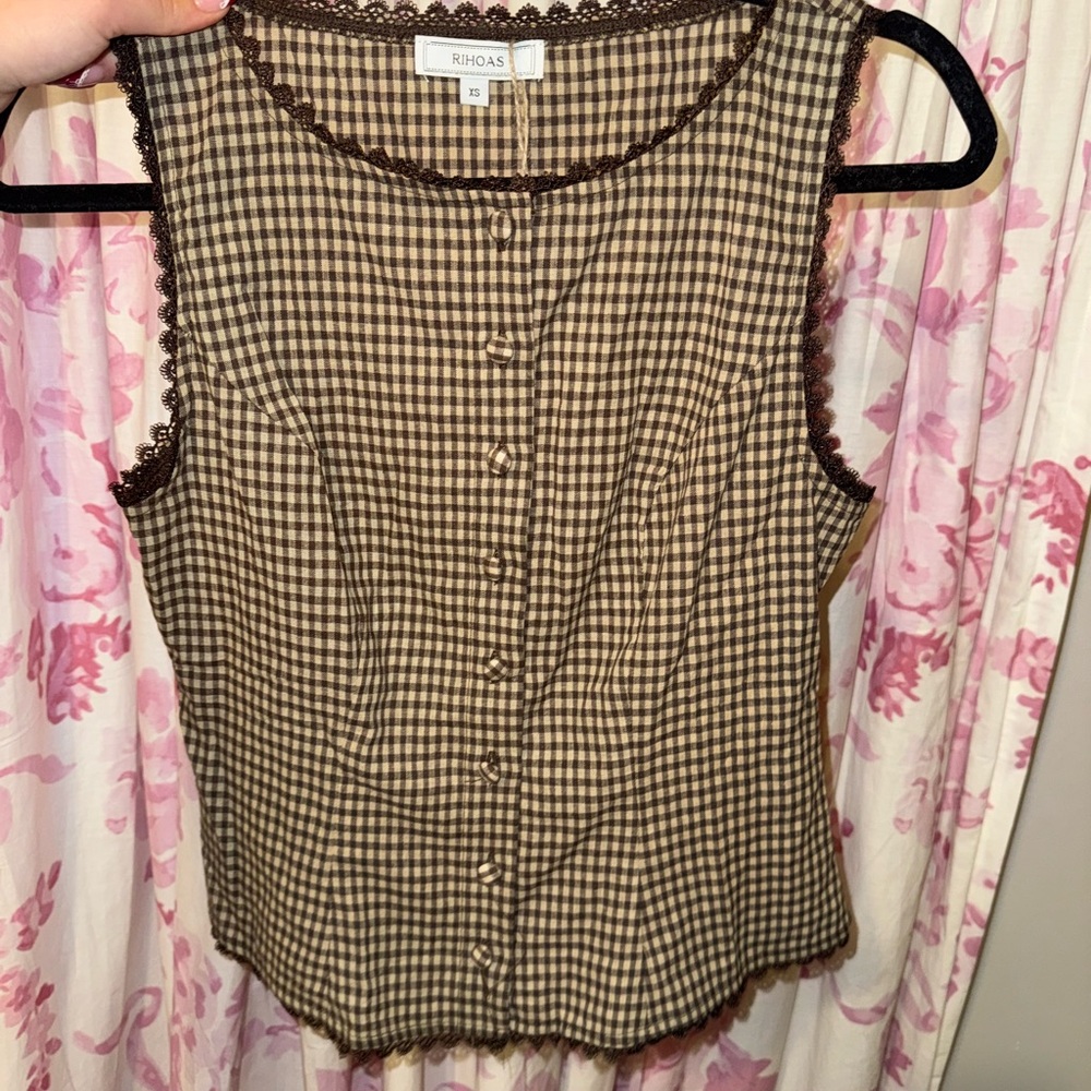 RIHOAS Brown Checkered Sleeveless Blouse